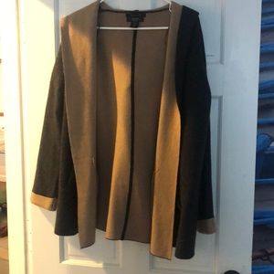 TAHARI cashmere sweater / jacket